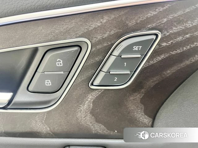 Audi Q7 (4M) 2022 Белый из Кореи, фото 3