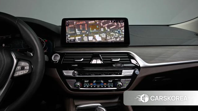 BMW 6 Series GT (G32) 2022 Белый из Кореи, фото 3