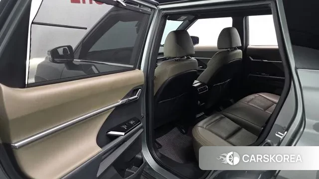 Ssangyong Torres 2023 Зеленый из Кореи, фото 3