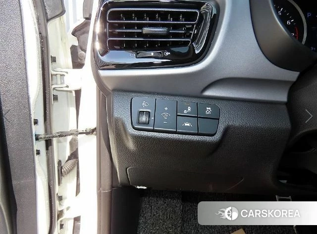 Kia Stonic 2018 Белый из Кореи, фото 3