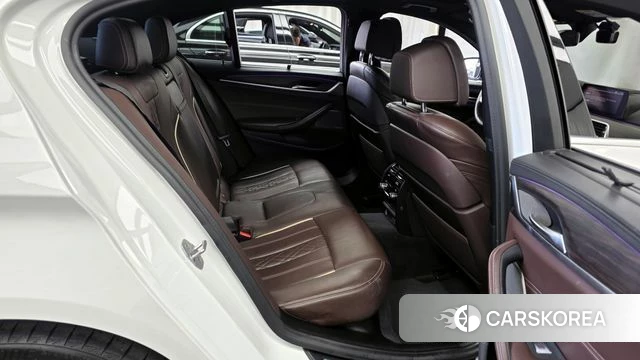 BMW 5 Series (G30) 2020 Белый из Кореи, фото 3