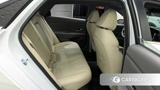 Hyundai The New Avante Hybrid (CN7) 2024 Белый из Кореи, фото 3