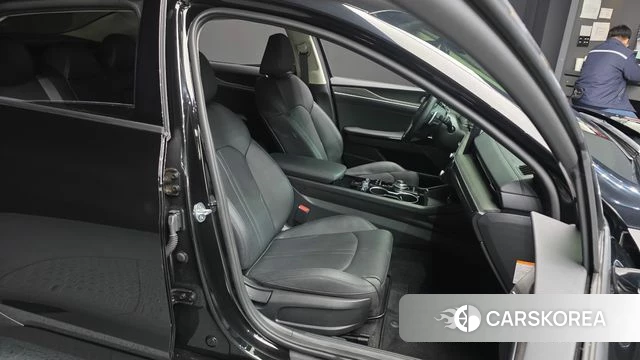 Kia The New K5 Hybrid 3rd generation 2024 Черный из Кореи, фото 3