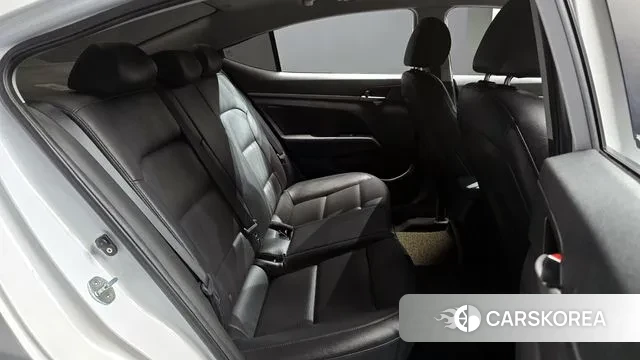 Hyundai Avante AD 2018 Белый из Кореи, фото 3