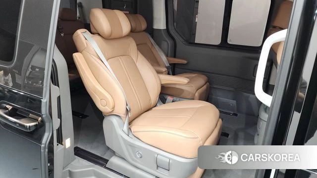 Hyundai Staria 2025 Черный из Кореи, фото 3