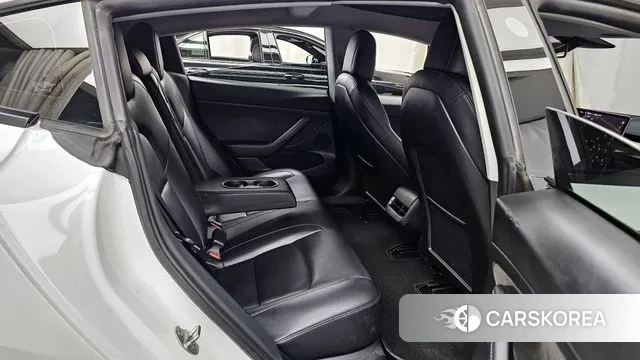 Tesla Model 3 2021 Белый из Кореи, фото 3