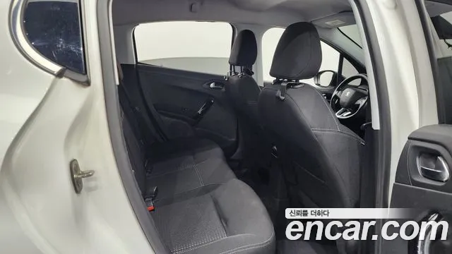 Peugeot 208 2018 Белый из Кореи, фото 3