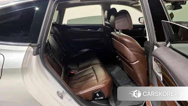 BMW 6 Series GT (G32) 2019 Белый из Кореи, фото 3