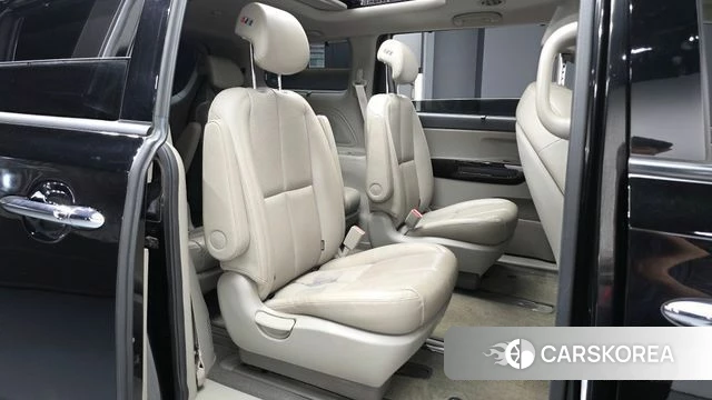 Kia The New Carnival 2018 Черный из Кореи, фото 3