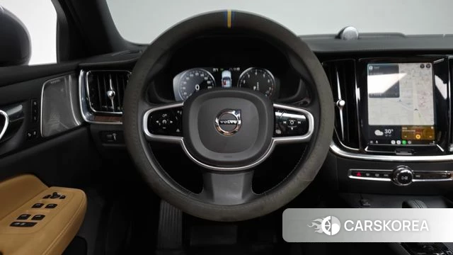 Volvo V60 Cross-Country 2nd Generation 2020 Серый из Кореи, фото 3