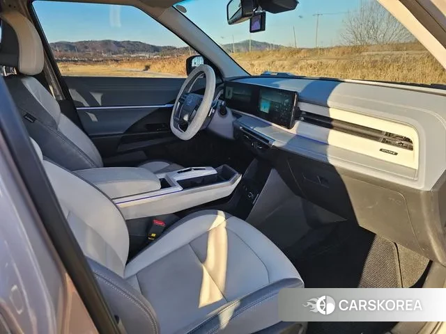 Ssangyong Torres EVX 2024 Белый из Кореи, фото 3