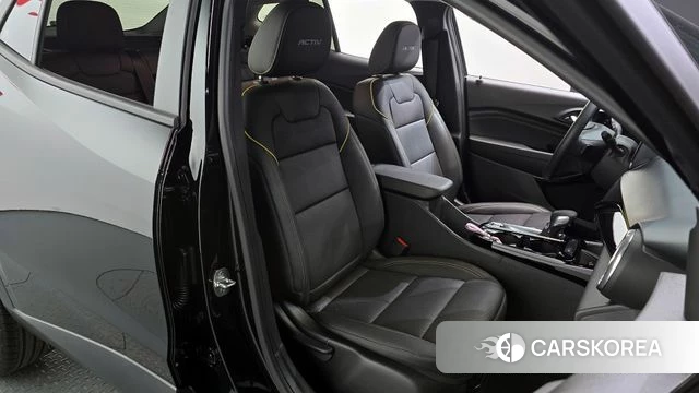 Chevrolet (GM Daewoo) Trax Crossover 2023 Черный из Кореи, фото 3