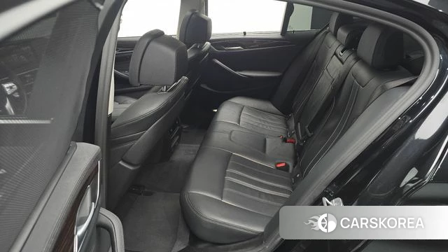 BMW 5 Series (G30) 2022 Черный из Кореи, фото 3