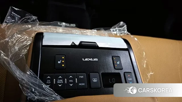 Lexus ES300h 7th generation 2024 Черный из Кореи, фото 3