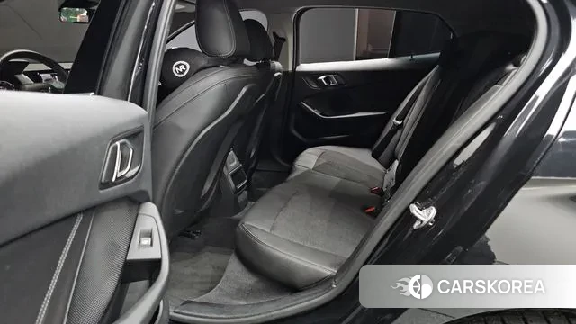 BMW 1 Series (F40) 2020 Черный из Кореи, фото 3