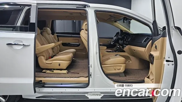 Kia The New Carnival 2019 Белый из Кореи, фото 3