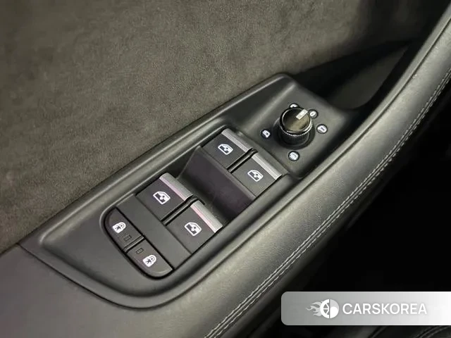 Audi Q8 (4M) 2021 Белый из Кореи, фото 3