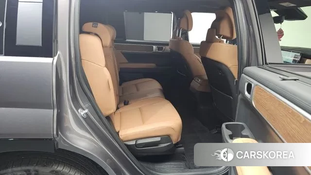 Hyundai Santa Fe (MX5) 2023 Серый из Кореи, фото 3