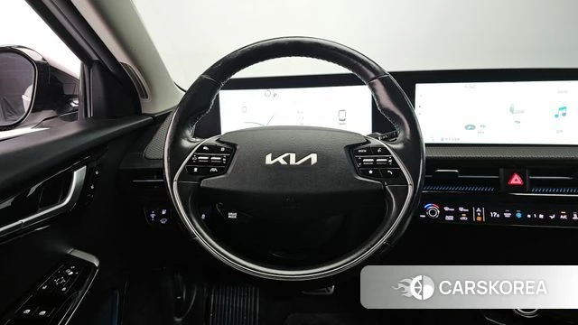 Kia EV6 2022 Белый из Кореи, фото 3