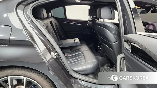 BMW 5 Series (G30) 2020 Серый из Кореи, фото 3