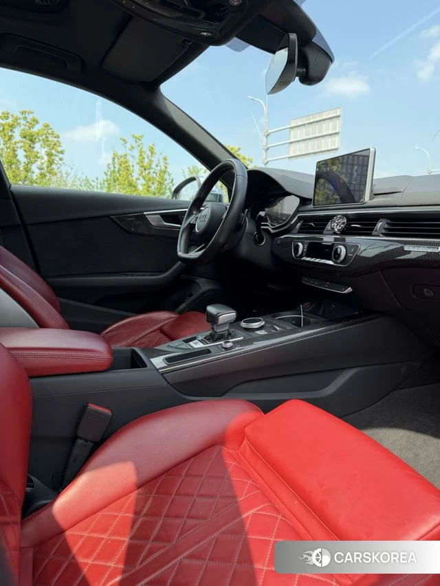 Audi S4 2019 Синий из Китая, фото 3