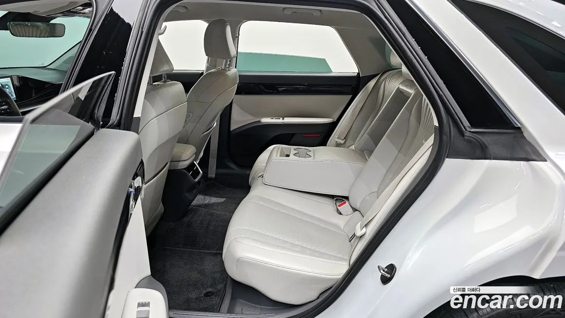 Hyundai Grandeur Hybrid (GN7) 2023 Белый из Кореи, фото 3