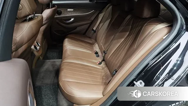 Mercedes-Benz E-Class W213 2019 Черный из Кореи, фото 3