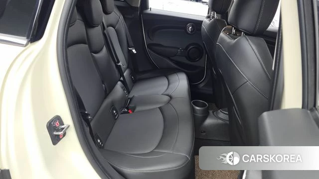 Mini Cooper 2019 Жемчужный цвет из Кореи, фото 3
