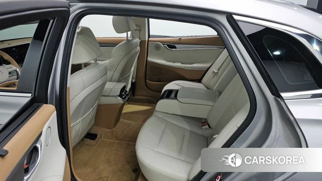 Hyundai The New Grandeur IG Hybrid 2021 Серебристо-серый из Кореи, фото 3