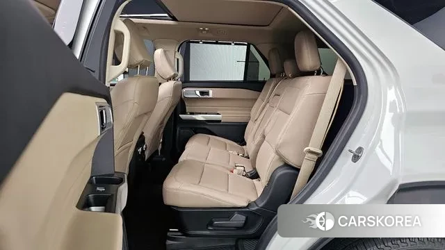 Ford Explorer 6th Generation 2022 Белый из Кореи, фото 3