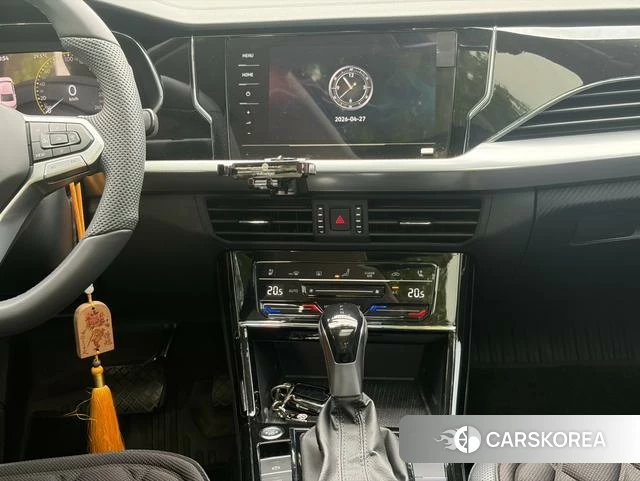 Volkswagen Passat 2025 Черный из Китая, фото 3