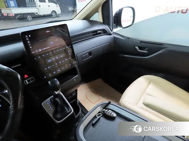 Hyundai Staria 2021 Серый из Кореи, фото 3