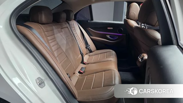 Mercedes-Benz E-Class W213 2018 Белый из Кореи, фото 3