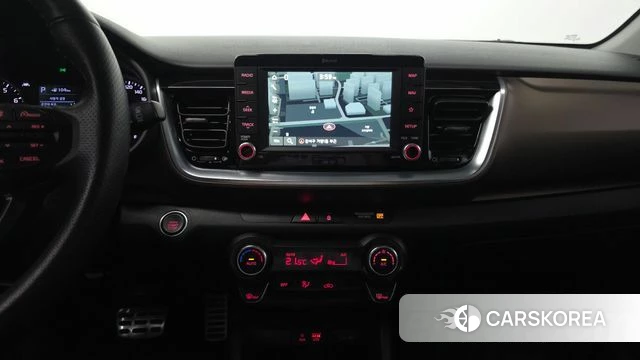Kia Stonic 2018 Белый из Кореи, фото 3