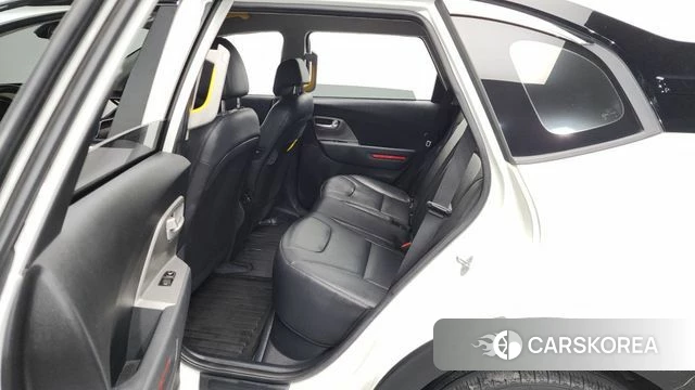 Kia Niro Plus 2022 Белый из Кореи, фото 3