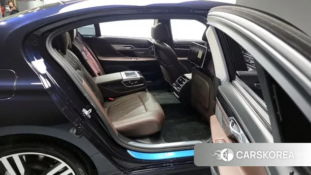 BMW 7 Series (G11) 2019 Черный из Кореи, фото 3