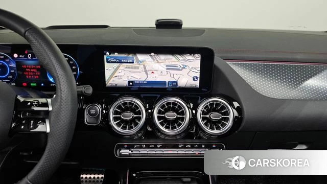 Mercedes-Benz EQA H243 2024 Белый из Кореи, фото 3