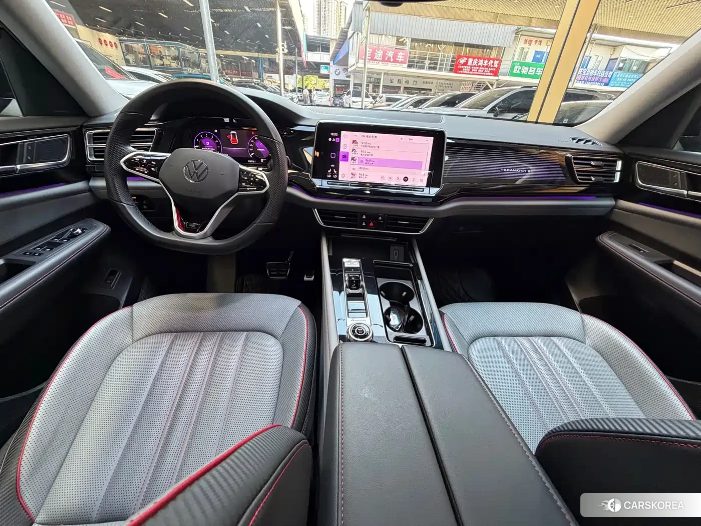 Volkswagen Tourang 2023 Red/purple из Китая, фото 3