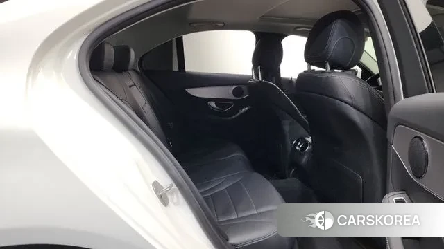 Mercedes-Benz C-Class W205 2018 Белый из Кореи, фото 3