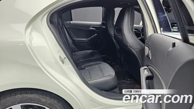 Mercedes-Benz A-Class W176 2018 Белый из Кореи, фото 3