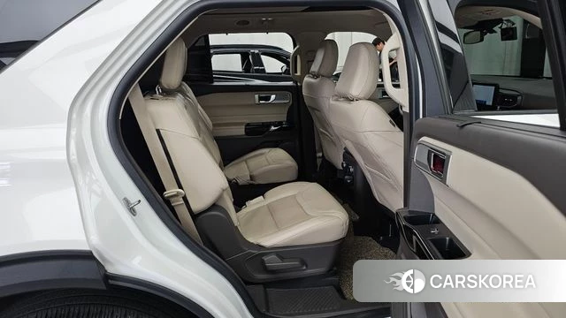 Ford Explorer 6th Generation 2021 Белый из Кореи, фото 3