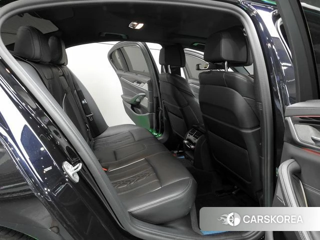 BMW 5 Series (G30) 2020 Черный из Кореи, фото 3