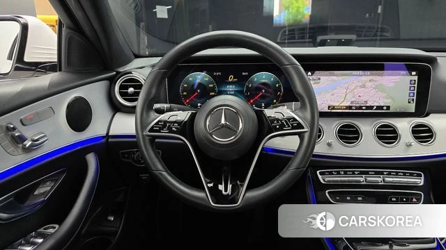 Mercedes-Benz E-Class W213 2021 Белый из Кореи, фото 3