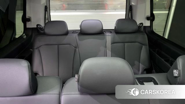 Hyundai Staria 2024 Серебряный из Кореи, фото 3