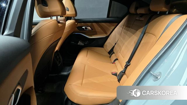 BMW 3 Series (G20) 2023 Цвет галактики из Кореи, фото 3