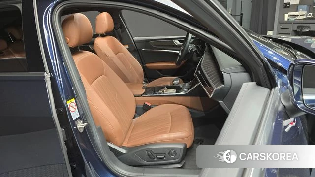 Audi A6 (C8) 2022 Синий из Кореи, фото 3