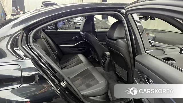 BMW 3 Series (G20) 2022 Черный из Кореи, фото 3