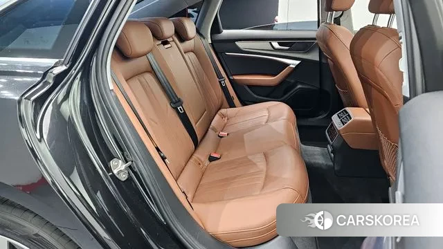 Audi A6 (C8) 2021 Черный из Кореи, фото 3