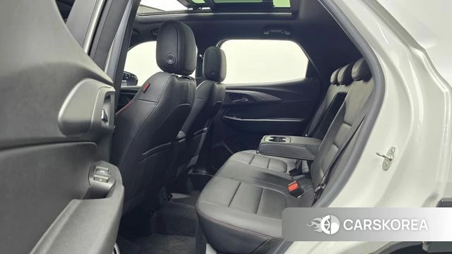 Chevrolet (GM Daewoo) Trailblazer 2022 Белый из Кореи, фото 3