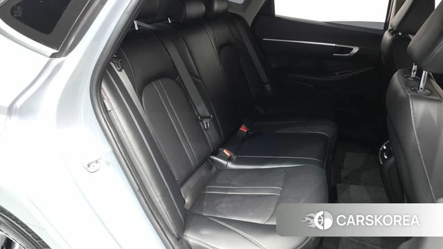 Hyundai Sonata D Edge Hybrid (DN8) 2024 Небесно-голубой из Кореи, фото 3